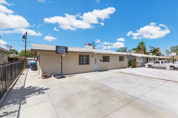 North Las Vegas, NV 89030,808 Reynolds AVE