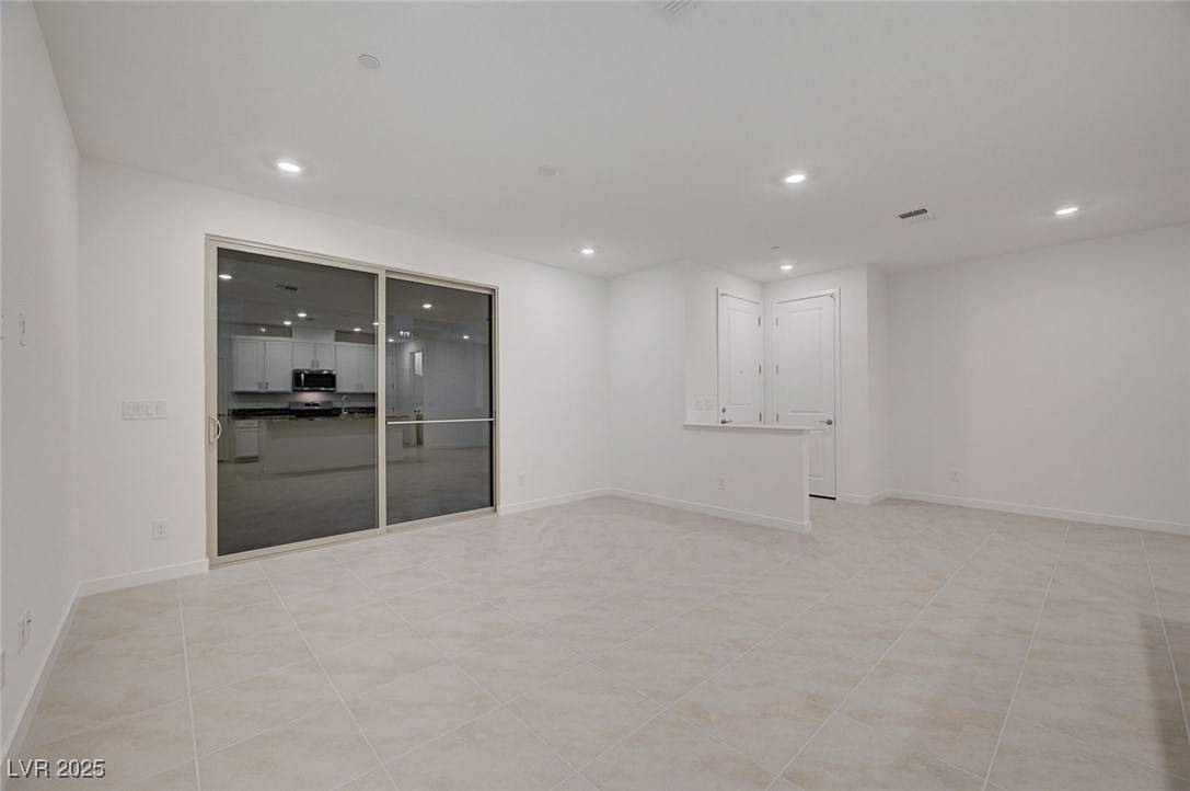 Las Vegas, NV 89138,2537 Monolith ST
