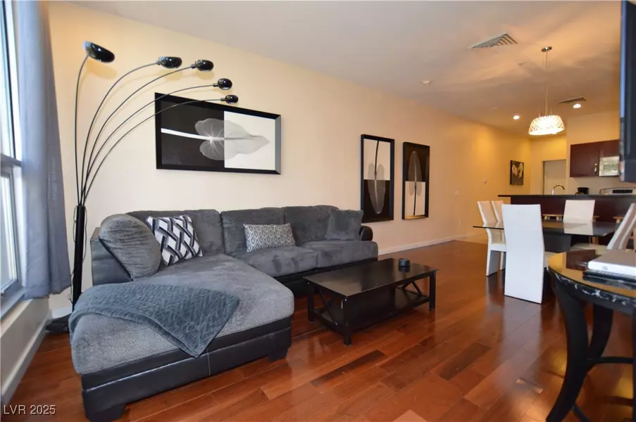 4585 Dean Martin DR #205, Las Vegas, NV 89103