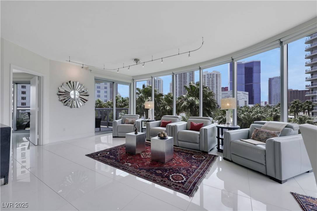Las Vegas, NV 89109,322 Karen AVE #308