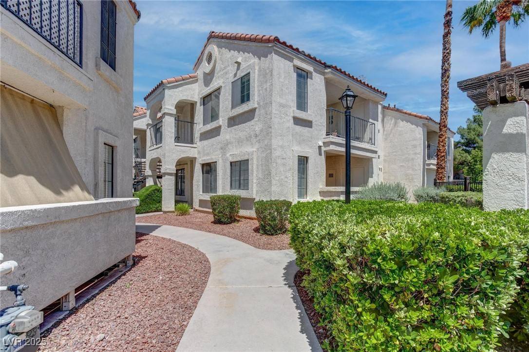 4860 Nara Vista WAY #104, Las Vegas, NV 89103