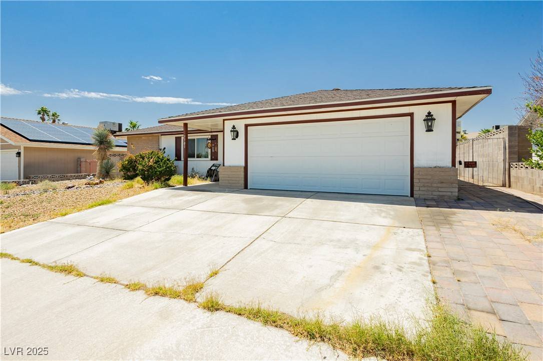 Las Vegas, NV 89145,7701 Pheasant LN