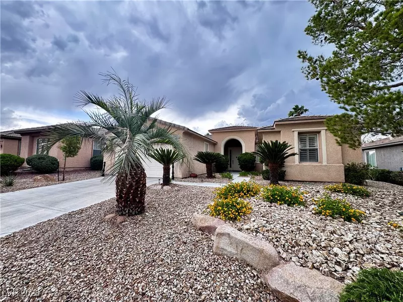 10248 Maggira PL, Las Vegas, NV 89135