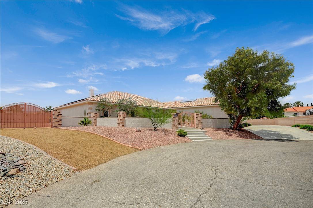 Las Vegas, NV 89113,9025 S Tenaya WAY