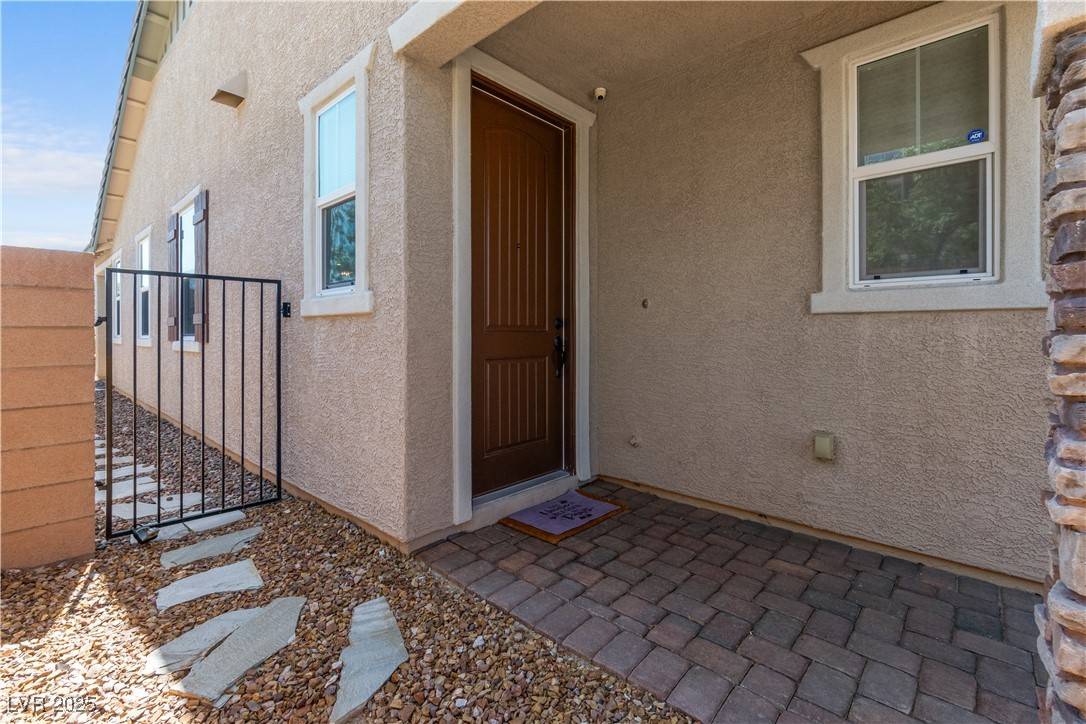 Henderson, NV 89044,2207 Valdina ST