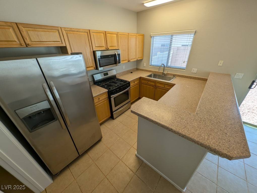 Las Vegas, NV 89178,8799 Roping Rodeo AVE #102