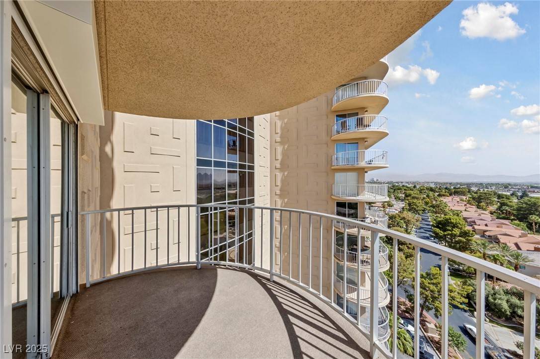 Las Vegas, NV 89109,3111 Bel Air DR #14F