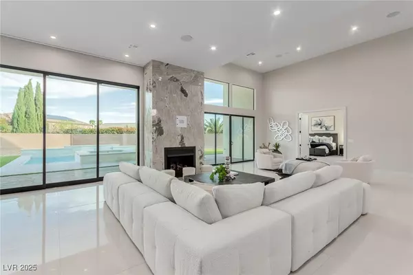 Las Vegas, NV 89131,7062 Maverick ST