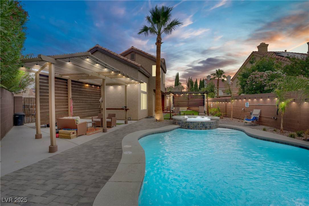 Las Vegas, NV 89128,7621 Hackensack CT