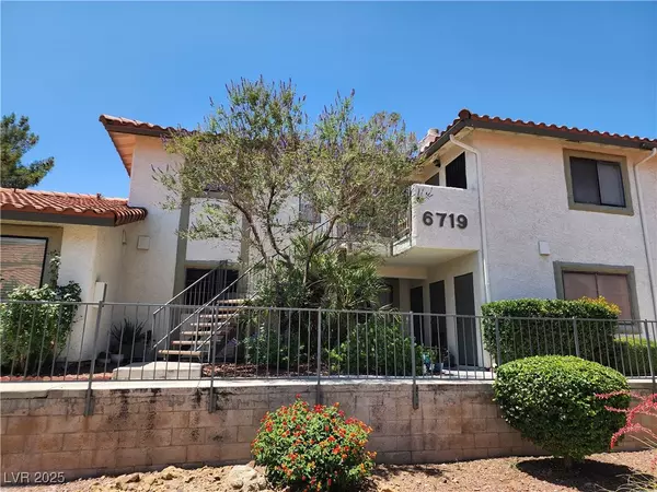 6719 W Charleston BLVD #4, Las Vegas, NV 89146
