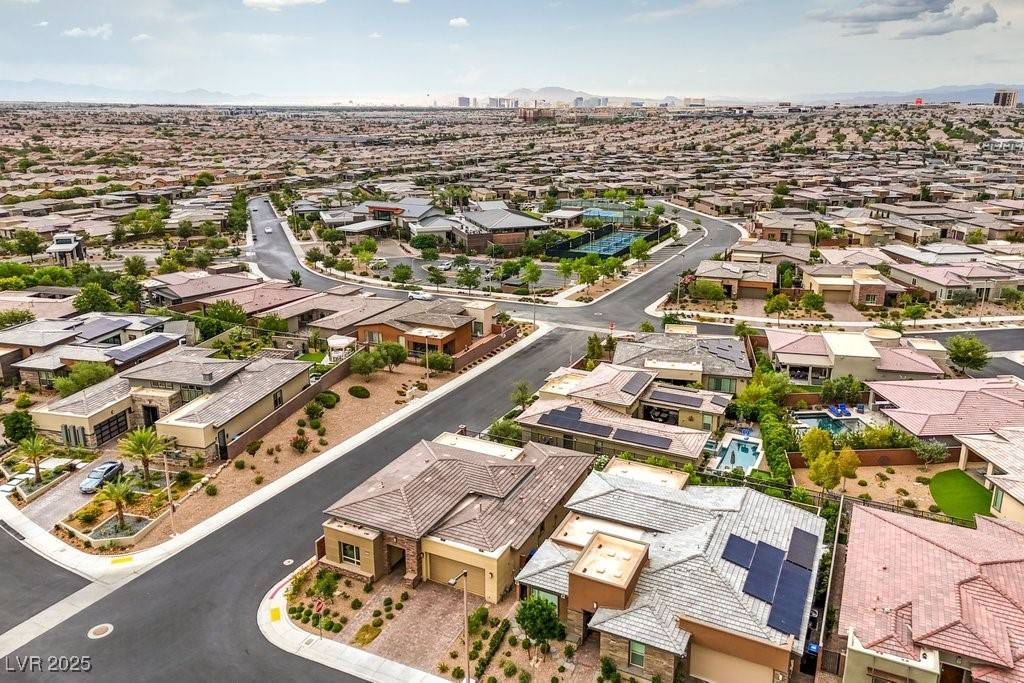 Las Vegas, NV 89148,6728 Regency Ridge CT