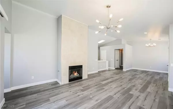 Henderson, NV 89052,250 Summit Vista ST