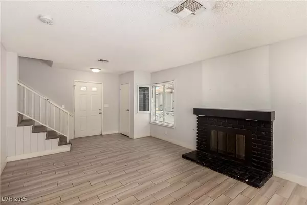 Las Vegas, NV 89108,1704 Kismet CIR