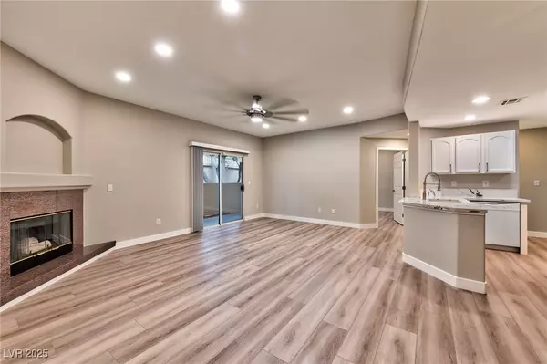 Henderson, NV 89014,2050 W Warm Springs RD #312