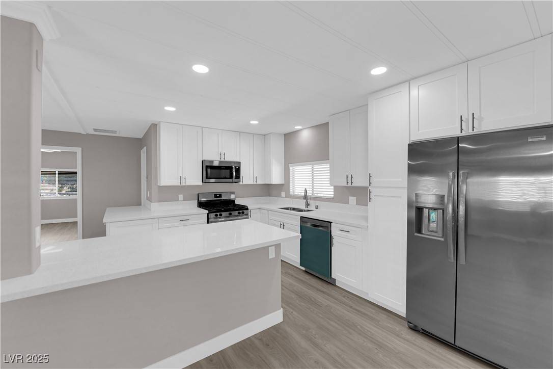 Las Vegas, NV 89103,5175 Ridge DR
