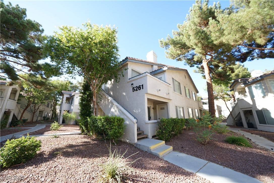 5261 CASPIAN SPRINGS DR #103, Las Vegas, NV 89120