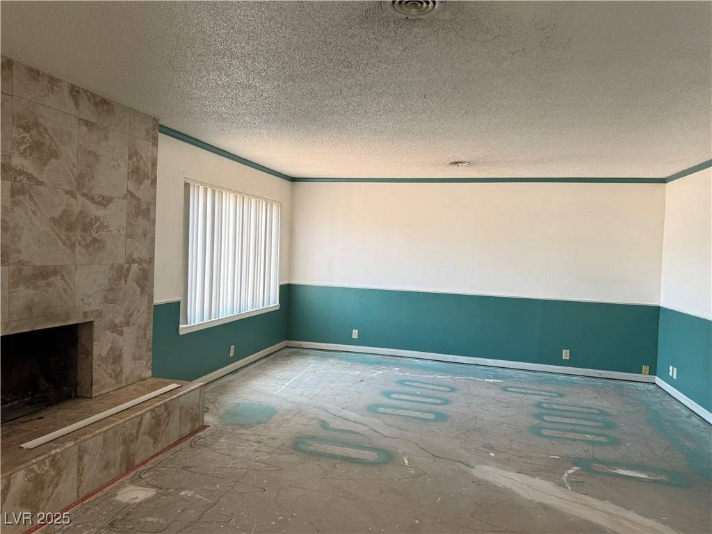 Las Vegas, NV 89169,1590 Raindance WAY