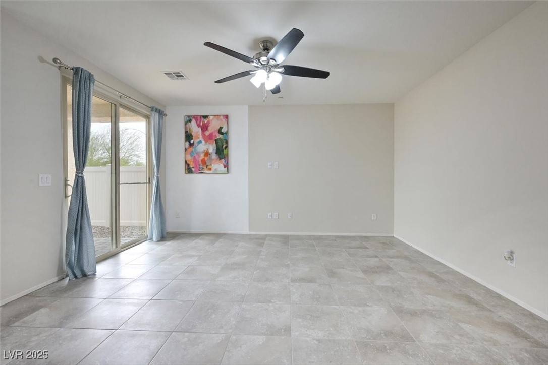 Las Vegas, NV 89148,6110 Scarlet Leaf ST