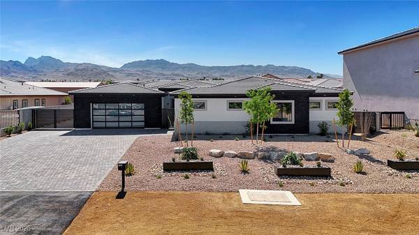 Las Vegas, NV 89149,6075 Dapple Gray RD