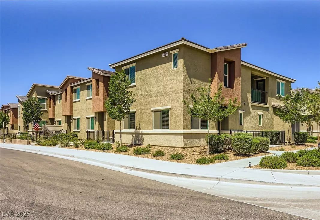 Las Vegas, NV 89183,12282 Azure Gate RD #4