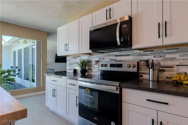 Las Vegas, NV 89121,3030 Liberty CIR