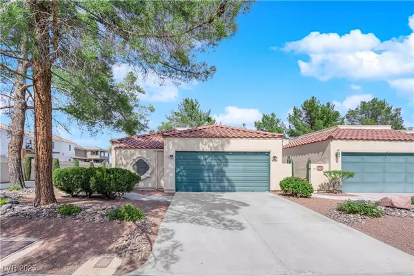 2714 Bridgepointe DR, Las Vegas, NV 89121