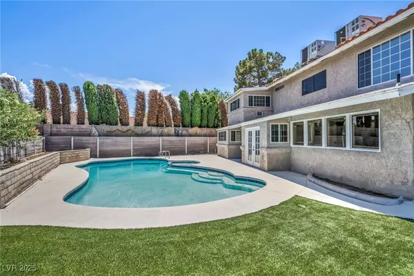 Las Vegas, NV 89121,3421 Rochelle CT