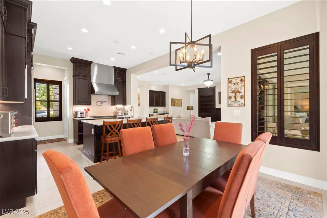 Las Vegas, NV 89148,6810 Silver Crescent ST