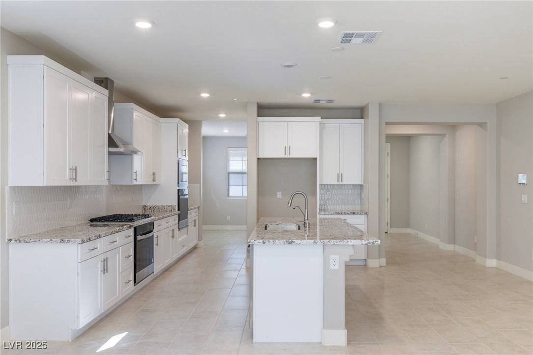 Henderson, NV 89011,425 Canary Song DR