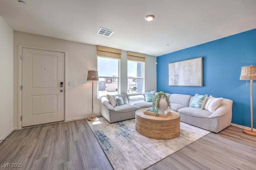 North Las Vegas, NV 89081,6192 Hibiscus Garden ST #175