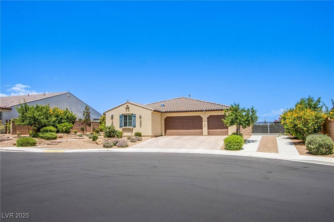 8298 W Agate AVE, Las Vegas, NV 89113