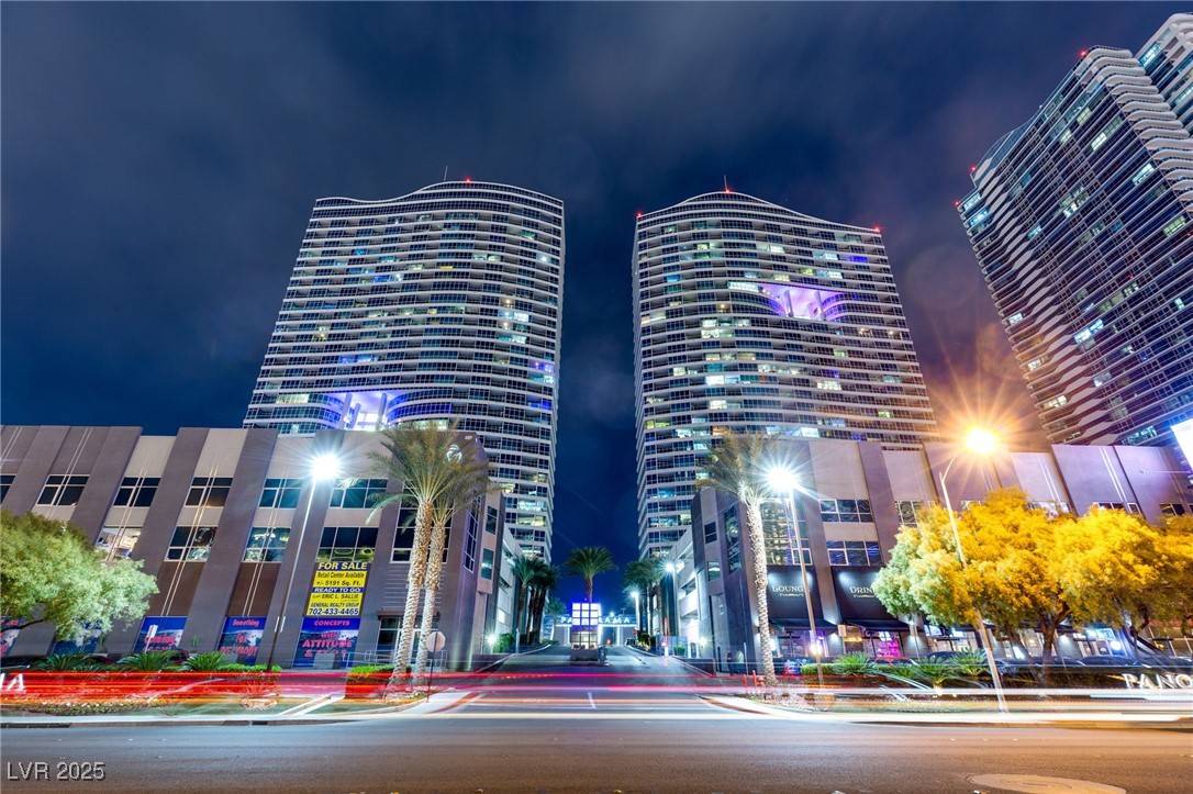 4525 Dean Martin DR #511, Las Vegas, NV 89103