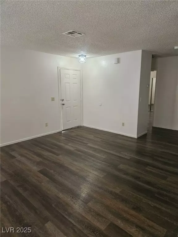 Las Vegas, NV 89103,5576 W Rochelle AVE #31A