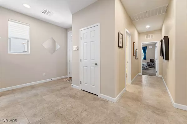 Las Vegas, NV 89148,9288 Valley Betica AVE
