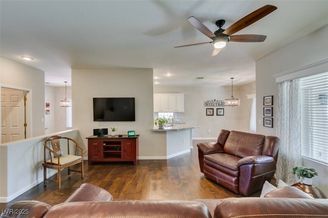 Henderson, NV 89012,2111 Tiger Links DR