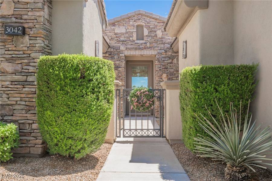3042 Soft Horizon WAY, Las Vegas, NV 89135