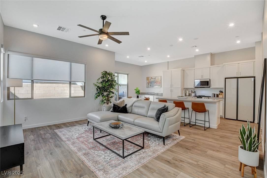 Henderson, NV 89044,3354 Via Strada ST