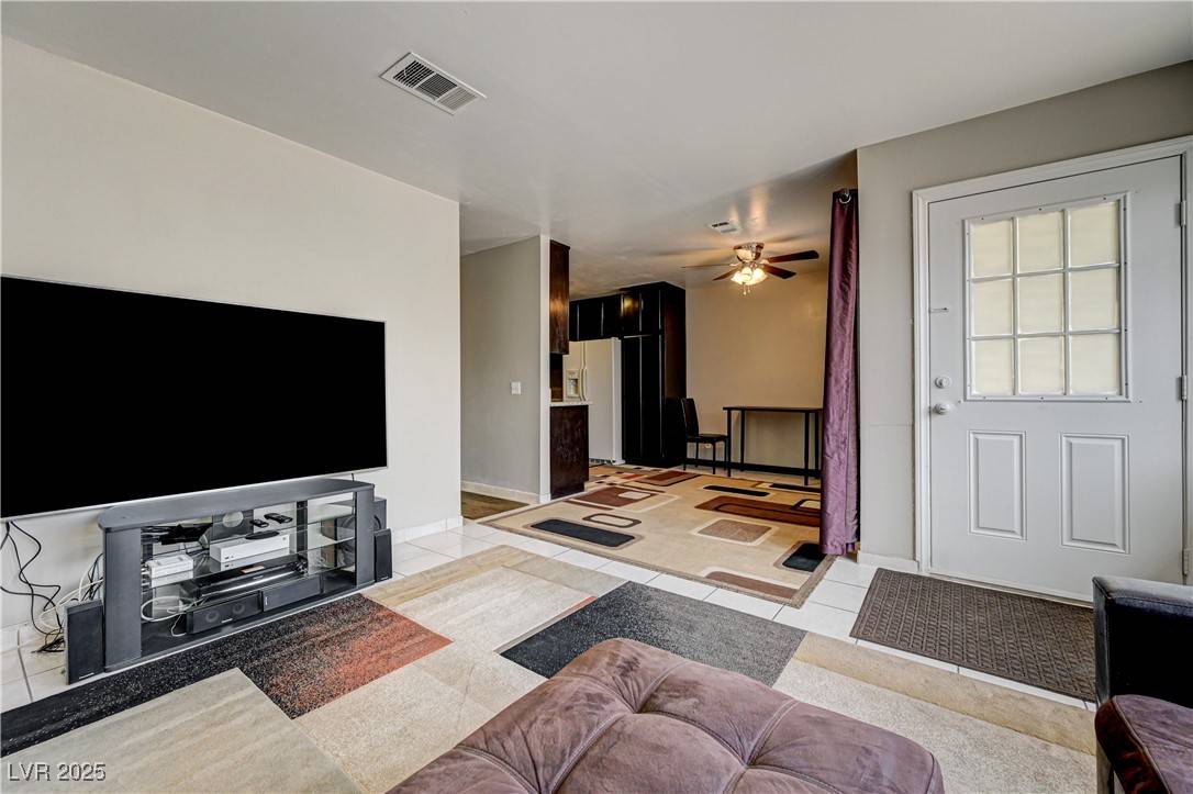Las Vegas, NV 89102,3924 Blackford PL