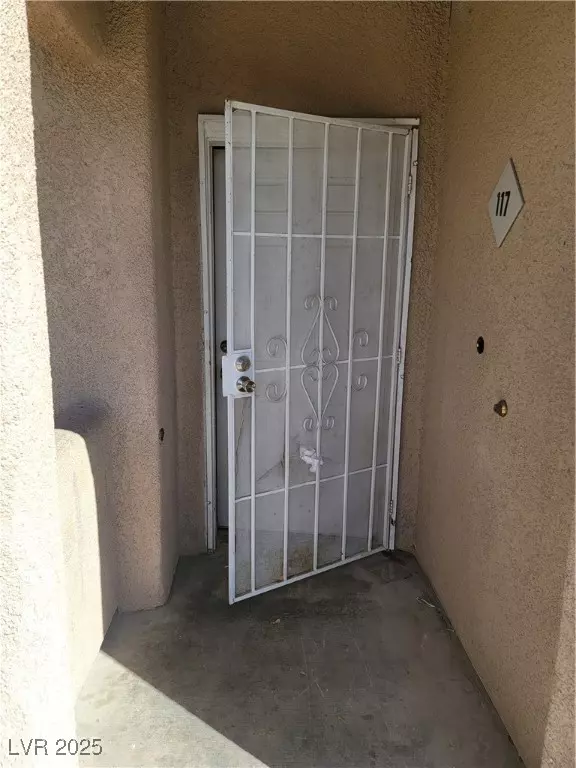 Las Vegas, NV 89122,5750 E Hacienda AVE #117