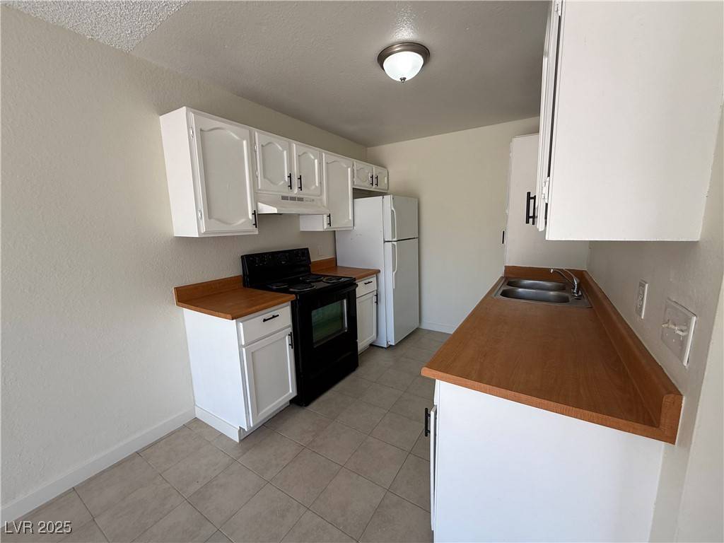 Las Vegas, NV 89119,5208 Greene LN #A