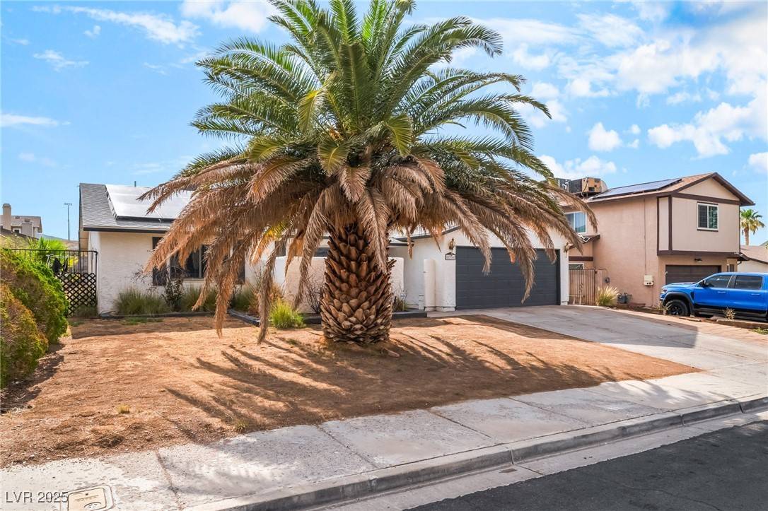 Henderson, NV 89002,836 Cherry DR
