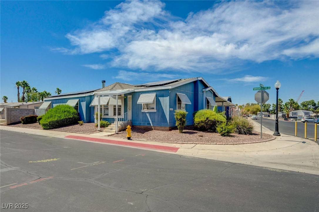 Las Vegas, NV 89122,4587 Sandirose WAY