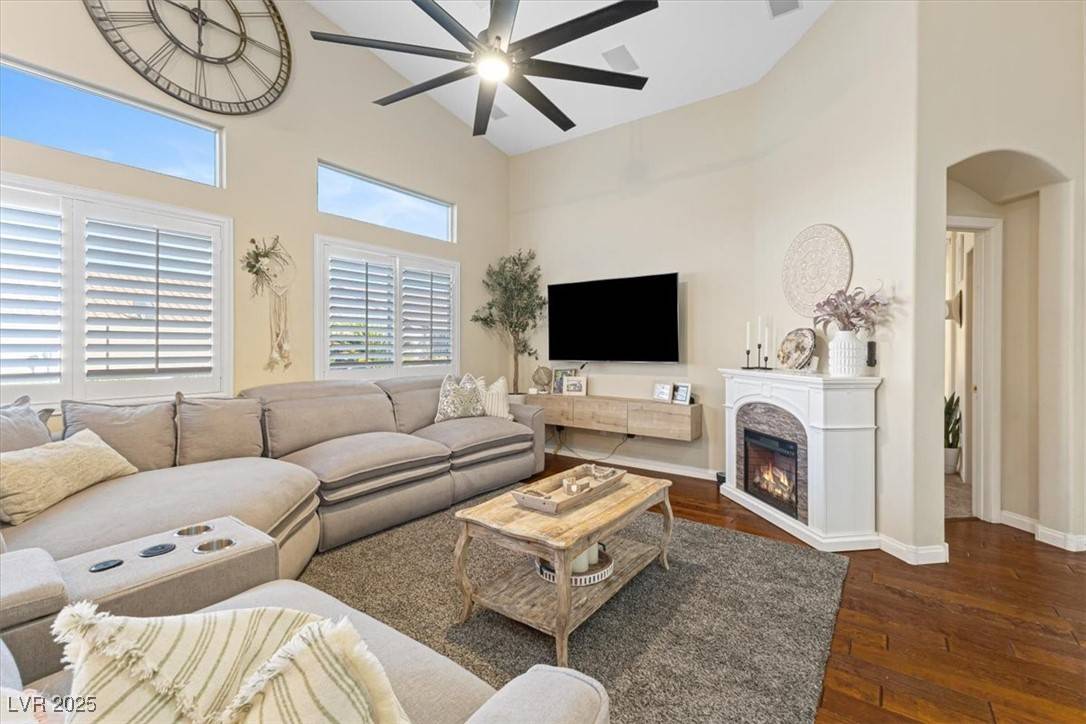 Las Vegas, NV 89141,10638 La Spezia WAY