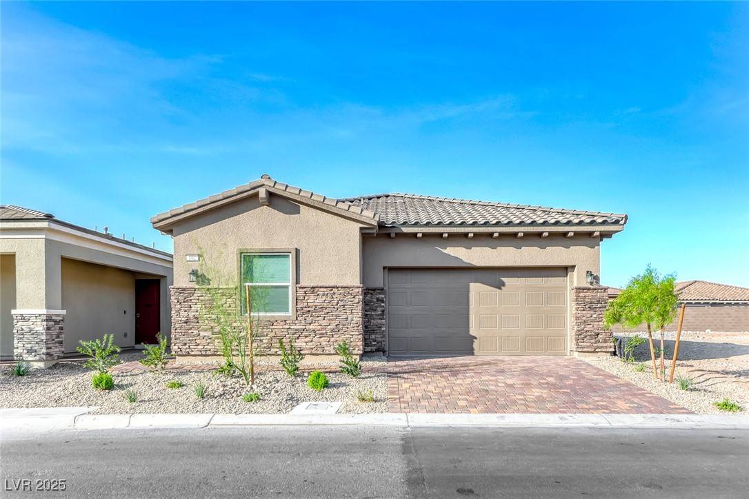 102 Ibiza Lake DR, Henderson, NV 89011
