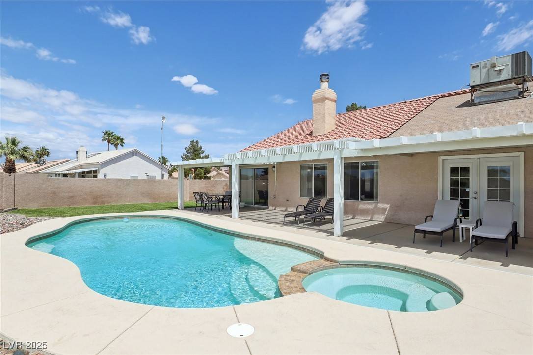 4753 Carefree DR, Las Vegas, NV 89122