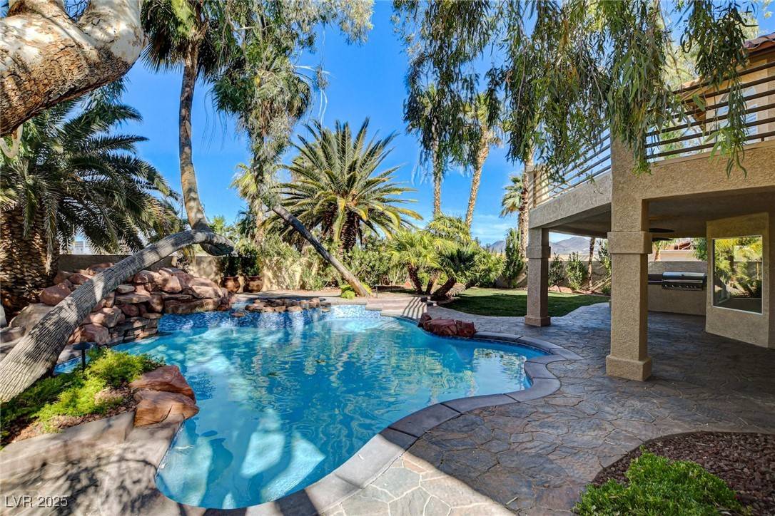 Henderson, NV 89014,902 Cripple Creek CT