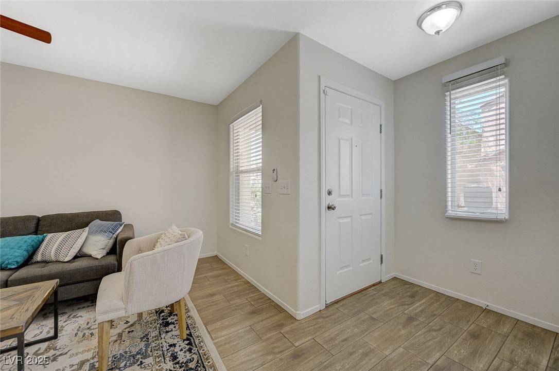 Henderson, NV 89011,6048 Aripeka ST