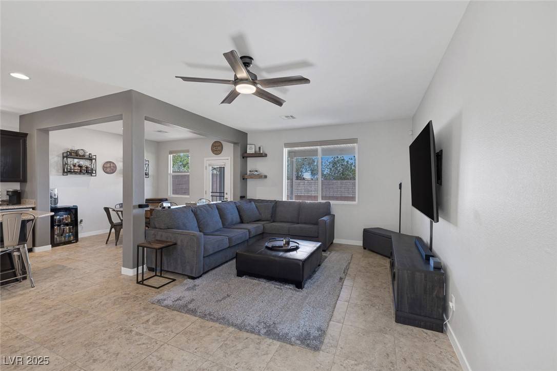 Las Vegas, NV 89166,7720 Houston Peak ST