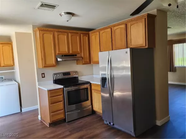 Las Vegas, NV 89121,745 Greenbriar Townhouse WAY