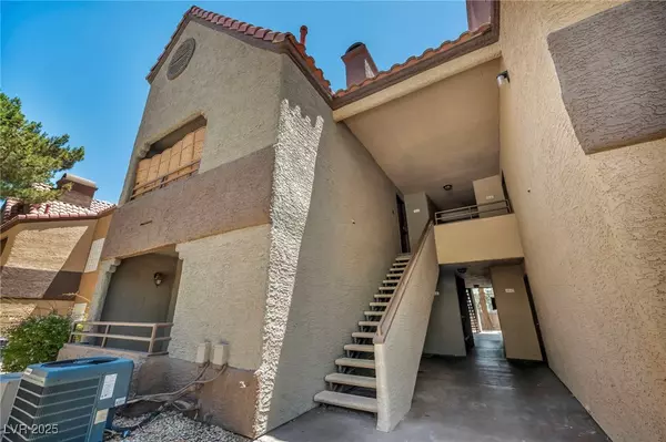 Las Vegas, NV 89117,2200 S Fort Apache RD #2041